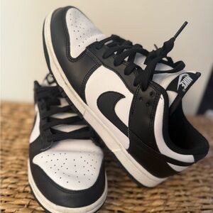 Nike Classic Black and White Low-Tops
